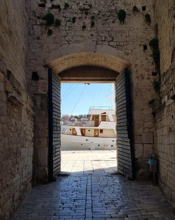 Apartments Filipo Trogir Exterior photo